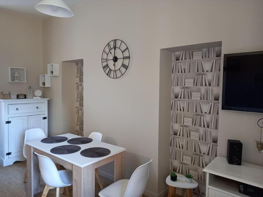 Apartamento Le Cocoon De Py - Superbe T2 Au Calme Avec Garage Bagnères-de-Bigorre Exterior foto