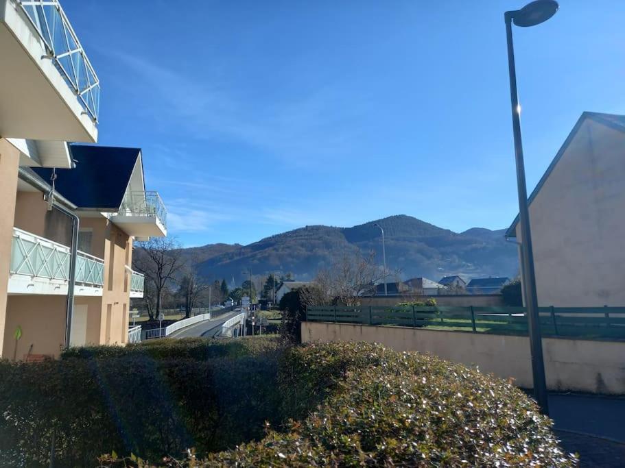 Apartamento Le Cocoon De Py - Superbe T2 Au Calme Avec Garage Bagnères-de-Bigorre Exterior foto